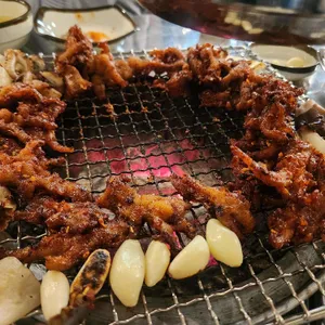 황재벌 사진