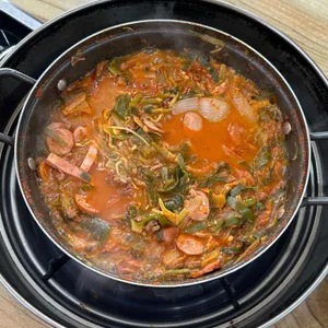 이나경송탄부대찌개 사진