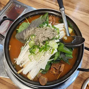 황토감자탕 사진