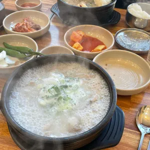 버곰순대국 사진