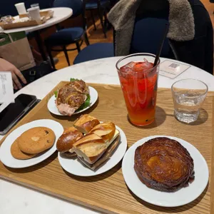 싸일러 사진