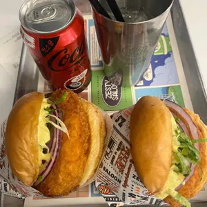 제스티살룬 사진