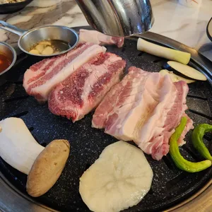 육향정 사진