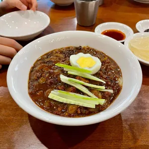 괴짜루 사진