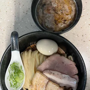 윤멘 사진