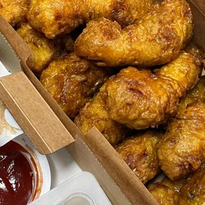 교촌치킨 사진