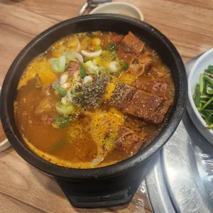 황토감자탕 사진