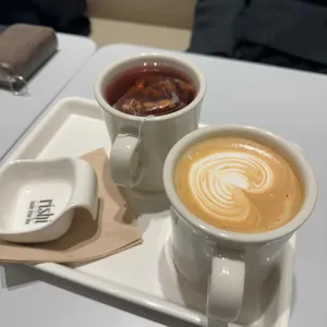 카페 지 사진 2