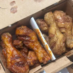 교촌치킨 사진