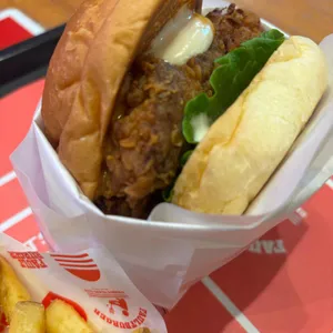 폴트버거 사진