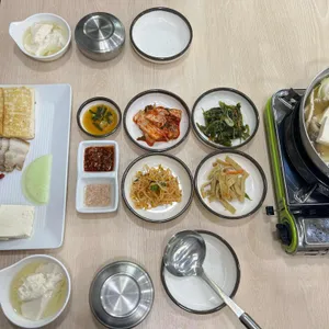 맷돌로만 사진