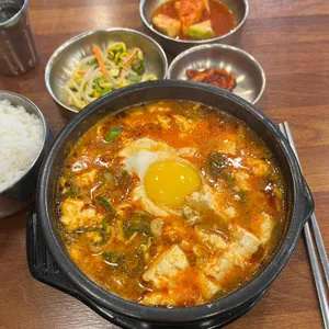 고봉민김밥인  사진