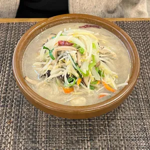 메이탄 사진
