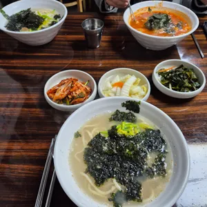앵콜칼국수 사진