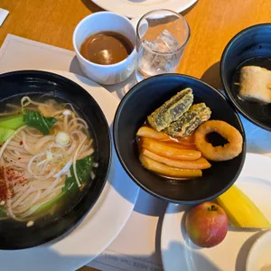 라한셀렉트 경주 더플레이트 사진