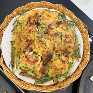 윤우재 샤브칼국수 사진