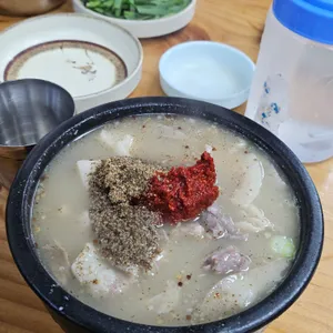 돼지순대국 사진