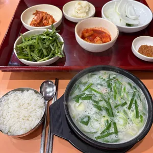 장수촌24시돼지국밥 사진
