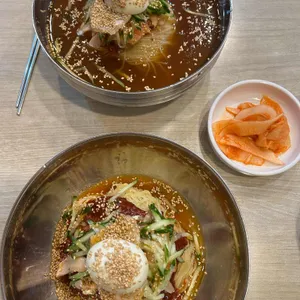부산밀면 사진