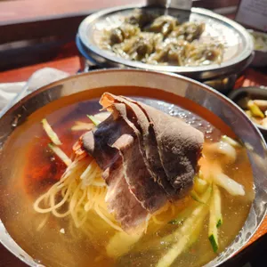 동면식밀면 사진