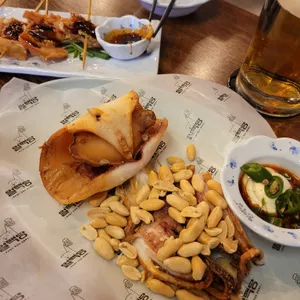 얼맥당 사진