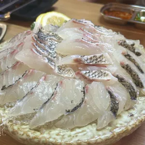 학동어시장 사진