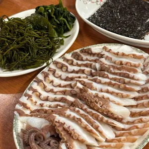 돌곰네 사진