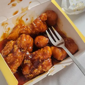 맘스터치 사진