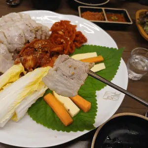 귀한족발 사진