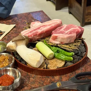 굽돌집 사진