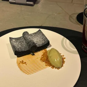 콘피에르 리뷰 사진