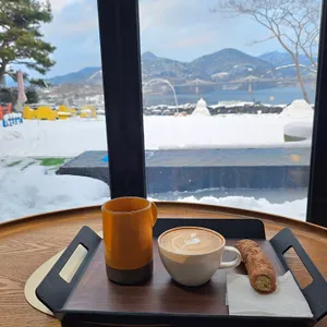 인디비주얼 사진