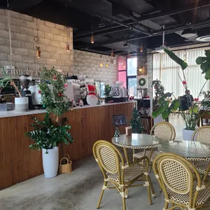 네온몬스터즈 브런치&스테이크하우스 사진