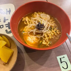 틈새라면 사진