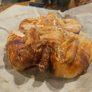참나무숯불통닭 사진