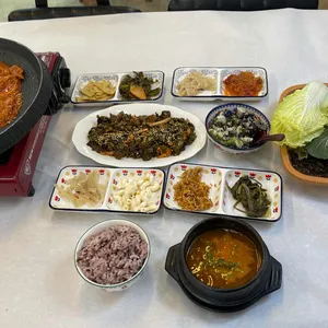 당산나무집 사진