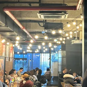 스트릿 리뷰 사진