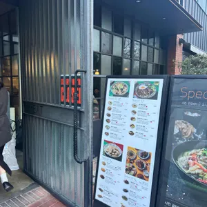 스트릿 리뷰 사진