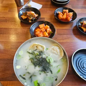 창포 손만두전문점 사진