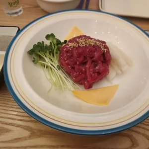 육회바른연어 사진