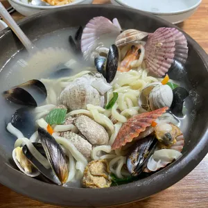 우리밀손칼국수 사진