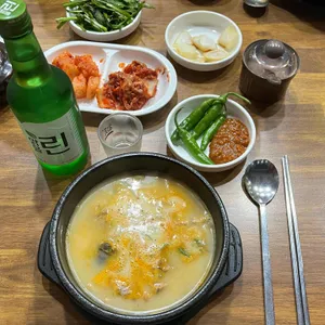 더참맛수육국밥 사진