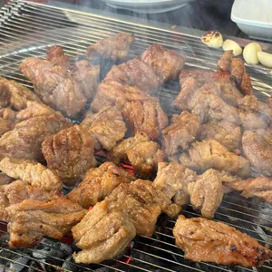 찬우물숯불갈비 사진
