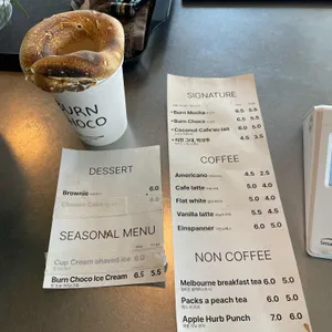 카펫 리뷰 사진