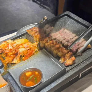 하남돼지집 사진 1