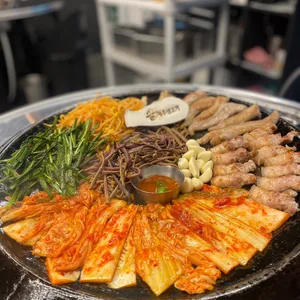 솥 사진