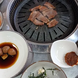 돼지야반갑다 사진