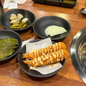 인기명 사진