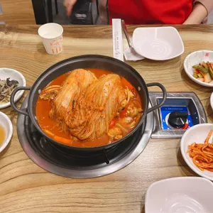 하슬라 묵은지찜닭 사진