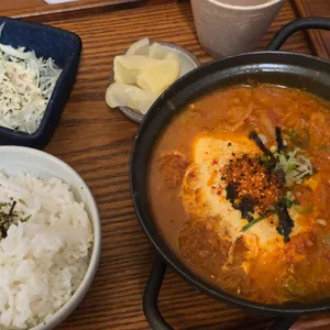 하쿠야 덮밥카레 사진